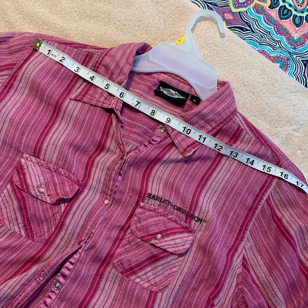 Used HD snap down blouse